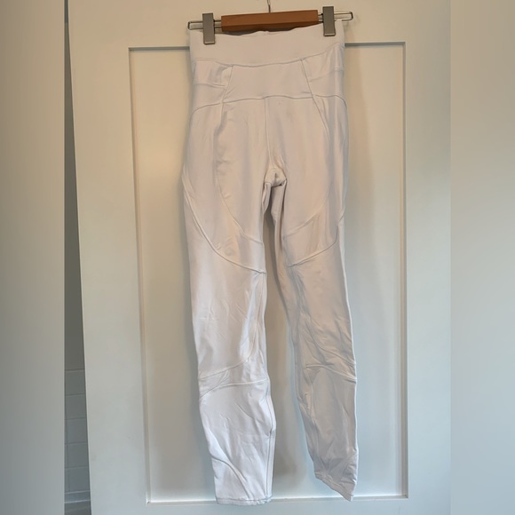 Lululemon limited edition white leggings - Picture 2 of 2